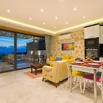 Reis Kaş